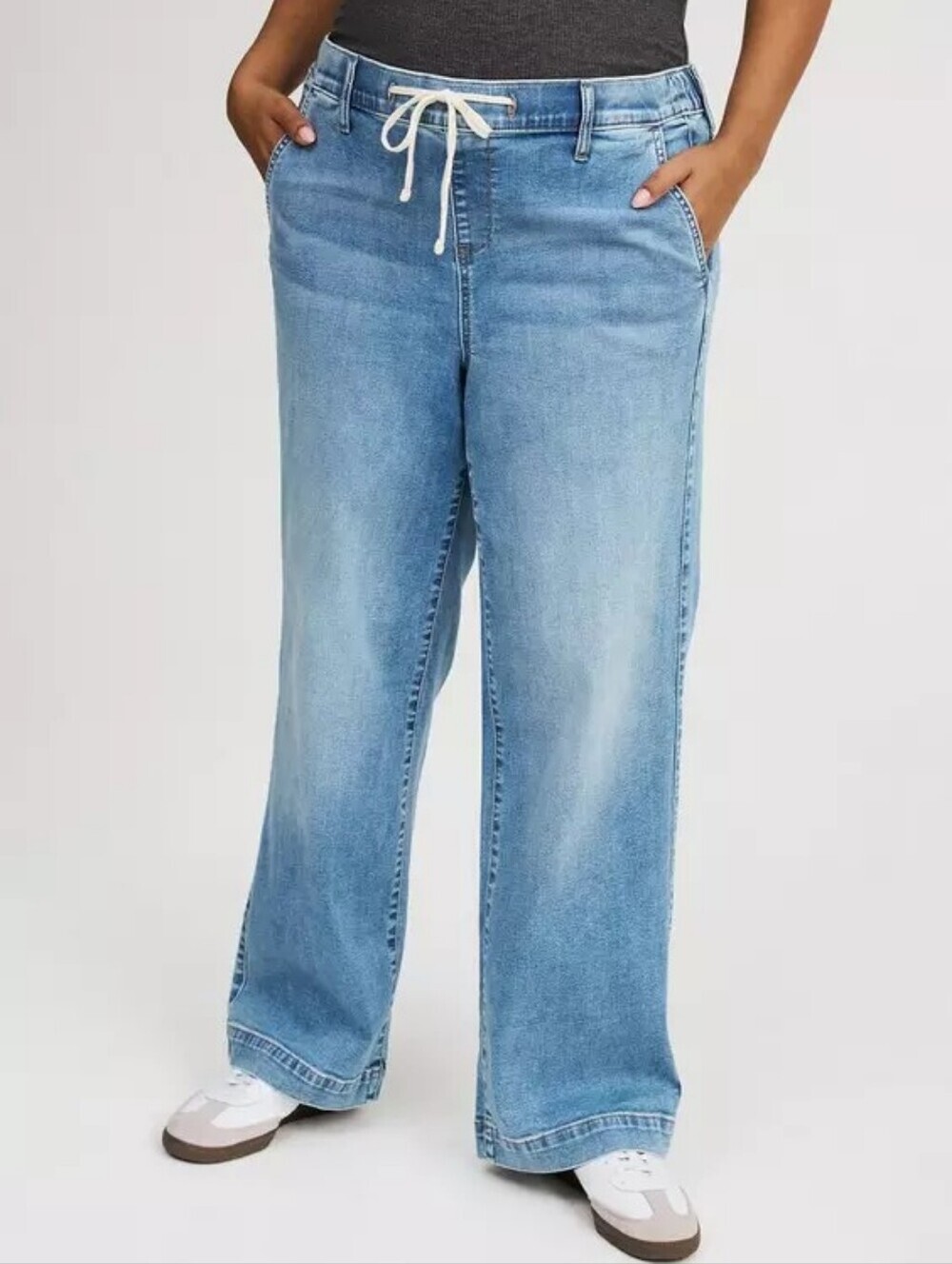 NWT Torrid 5X Weekend Wide Leg Mid-Rise Jean 5R Regular
